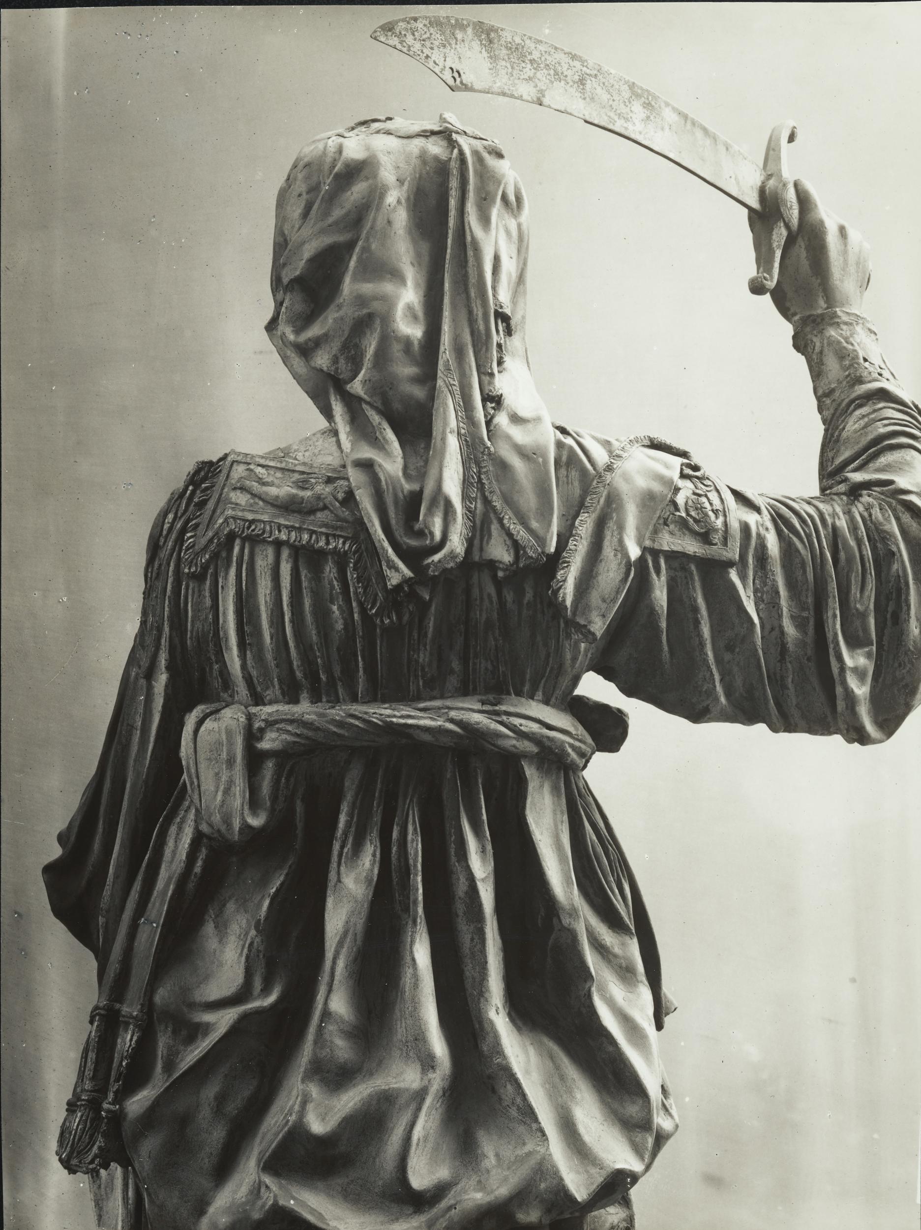 Gino Malenotti, Firenze - Piazza della Signoria, oggi a Palazzo Vecchio, La Giuditta, mezzo busto, 1931- 1938, gelatina ai sali d'argento, MPI6022132