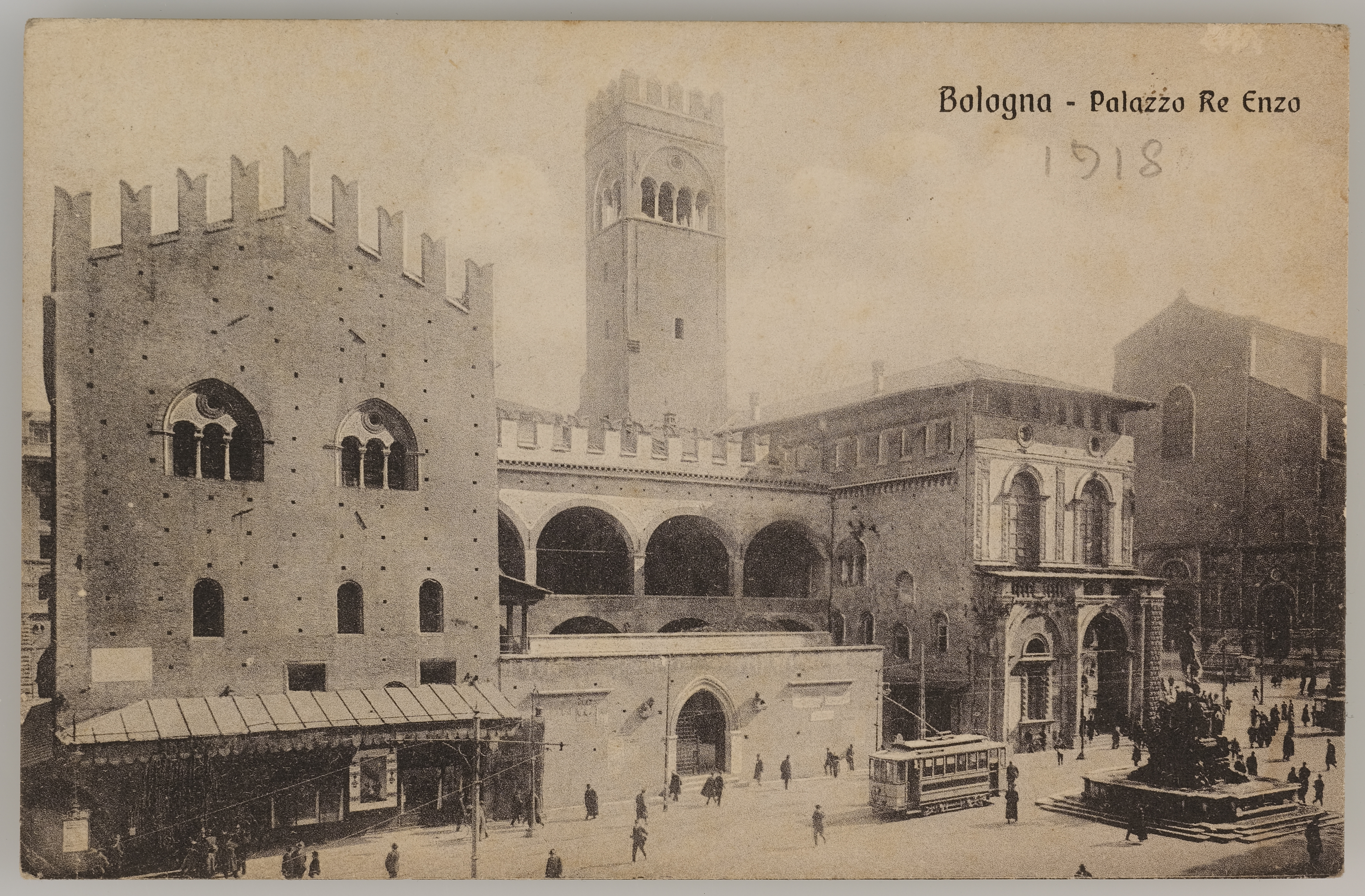 Fotografo non identificato, Bologna - Palazzo Re Enzo, 1918, stampa fotomeccanica/ cartolina postale, DVC000178