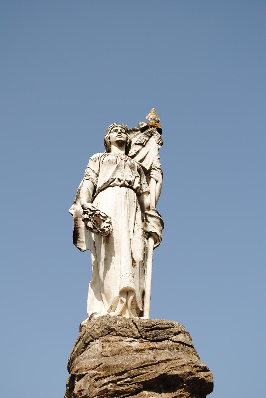 Il monumento ai caduti di Calizzano (SV)