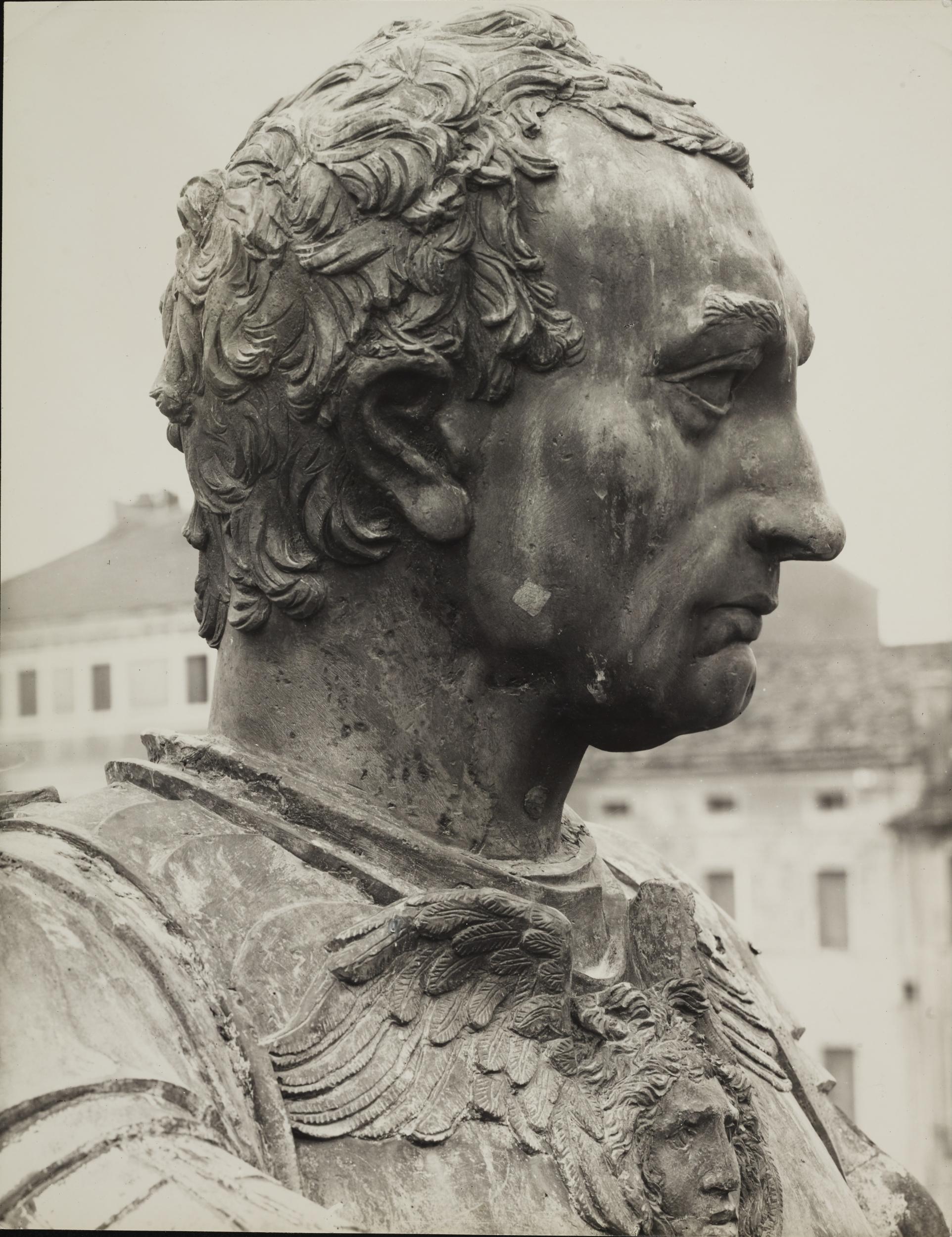 Gino Malenotti, Padova - Monumento equestre al Gattamelata, volto, profilo destro, gelatina ai sali d'argento, MPI6073260