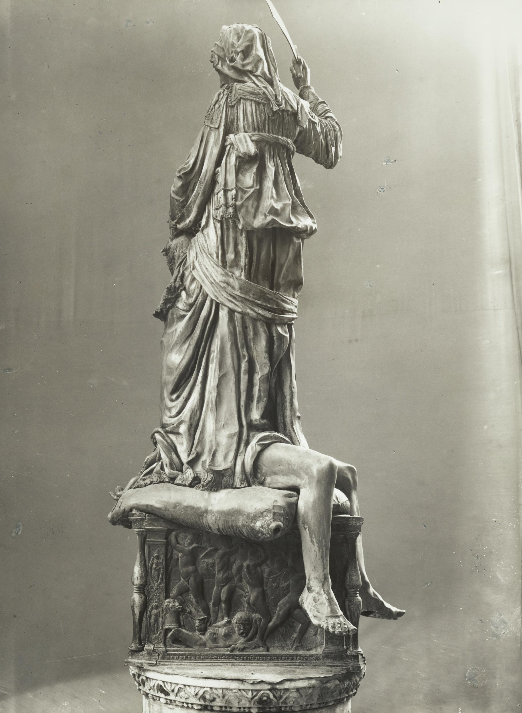 Gino Malenotti, Firenze - Piazza della Signoria oggi a Palazzo Vecchio, La Giuditta, figura intera, 1931- 1938, gelatina ai sali d'argento, MPI6022128