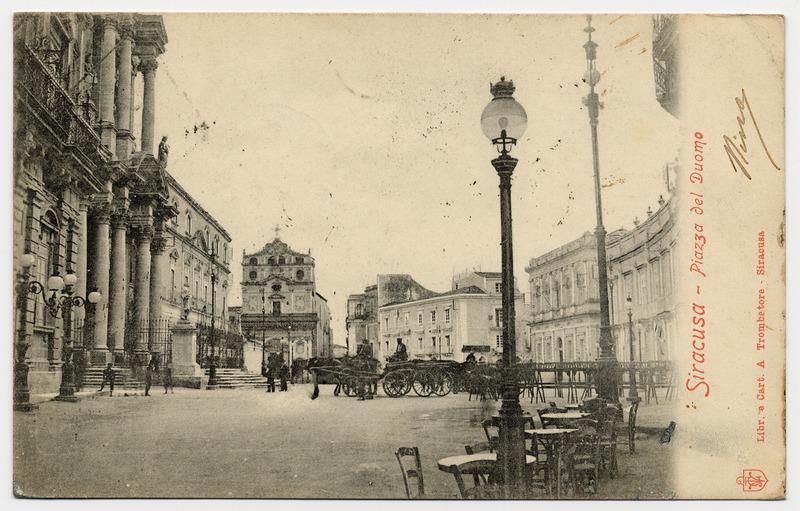 Fotografo non identificato, Siracusa - Piazza del Duomo, 1905, cartolina, FFC011106