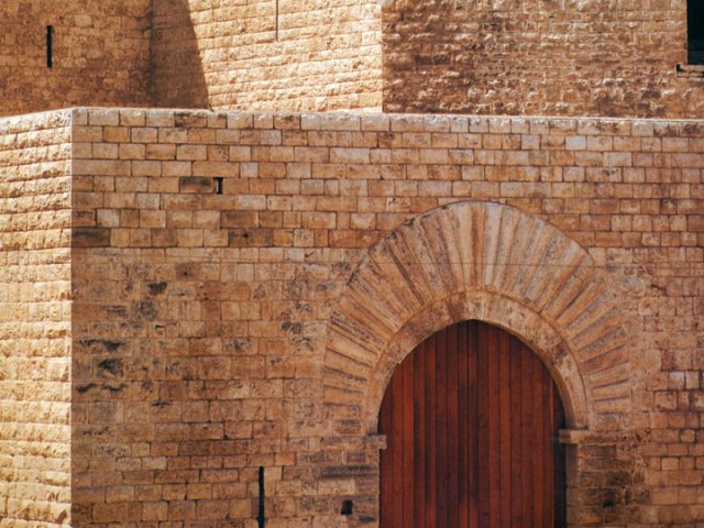 Sannicandro di Bari. Castello, particolare dell'ingresso