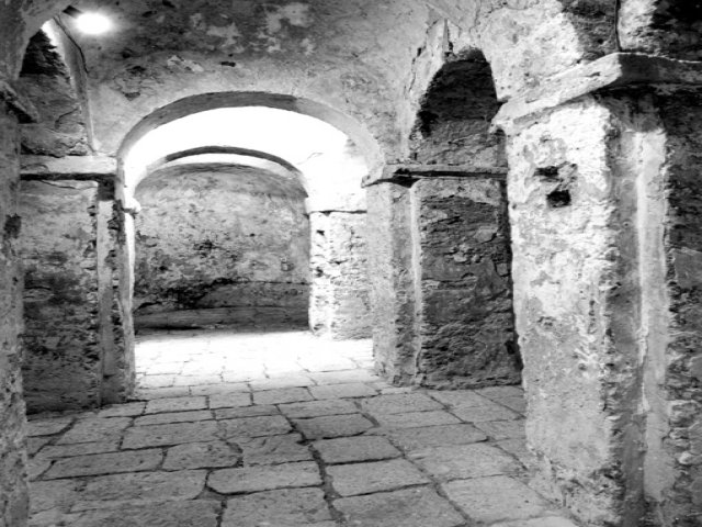 Oria. Cripta dei SS. Crisanto e Daria, interno