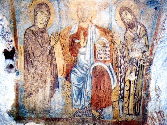 Ostuni. Chiesa di S. Maria della Nova, interno, particolare dell'affresco raffigurante il tema iconografico della Deesis