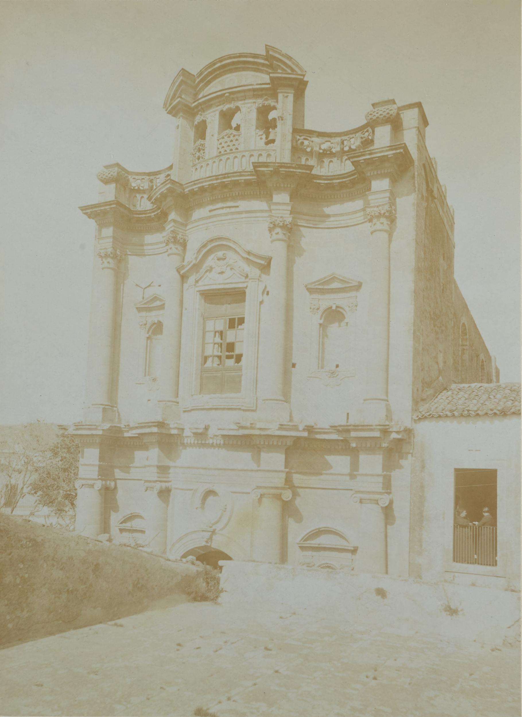 Fotografo non identificato, Avola - Chiesa della SS. Annunziata, facciata, 1891-1910, aristotipo, MPI135437A