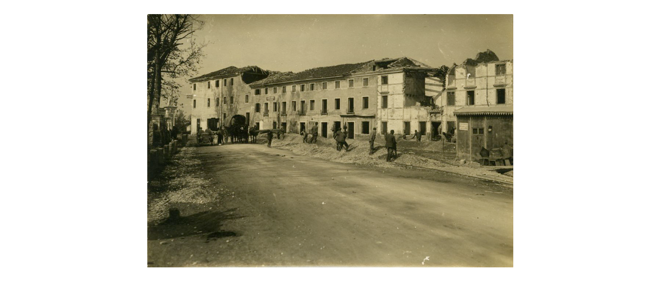 Fotografo non identificato, Ponte di Piave - Lavori di ricostruzione ad opera del Genio Militare, 1919, gelatina ai sali d'argento, 12x17 cm, PV000115
