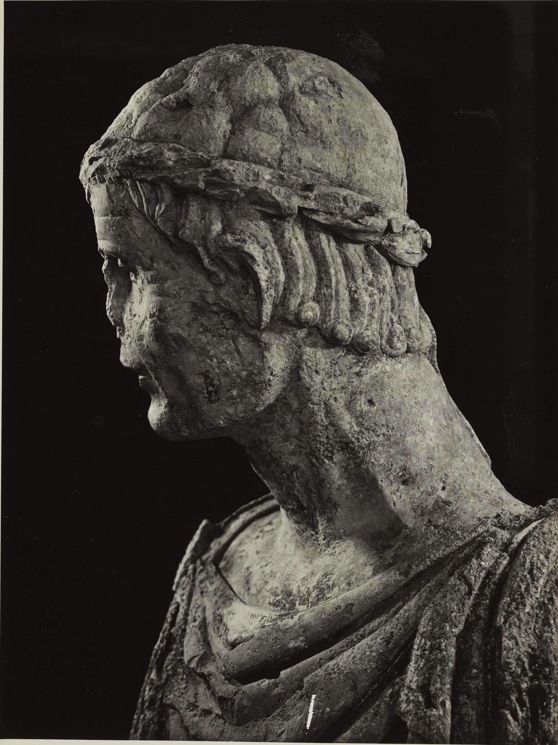 Fotografo non identificato, Barletta - Castello, Museo Civico, busto detto di Federico II, 1953–1954, gelatina ai sali d'argento/carta, MPI6023061
