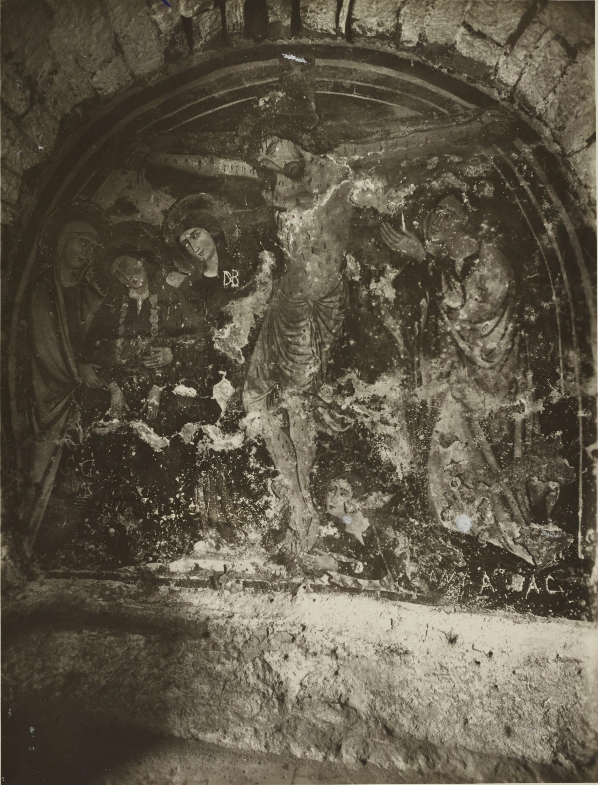 Fotografo non identificato, Andria - Chiesa di S. Croce, abside, crocifissione, 1926-1950, gelatina ai sali d'argento/carta, MPI131859