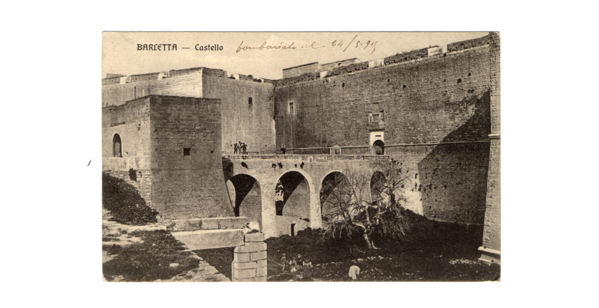 Fotografo non identificato, Barletta - Castello bombardato il 24-5-1915, 1915, FFC040032