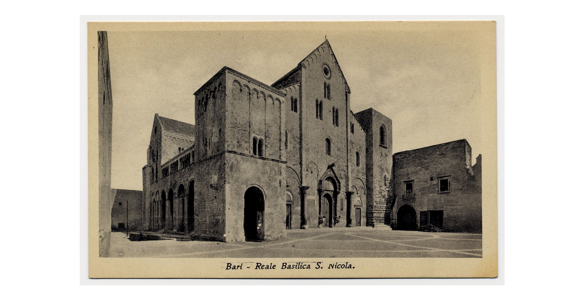 Fotografo non identificato, Bari -  Basilica di San Nicola, 1920-1930, cartolina, FFC013985