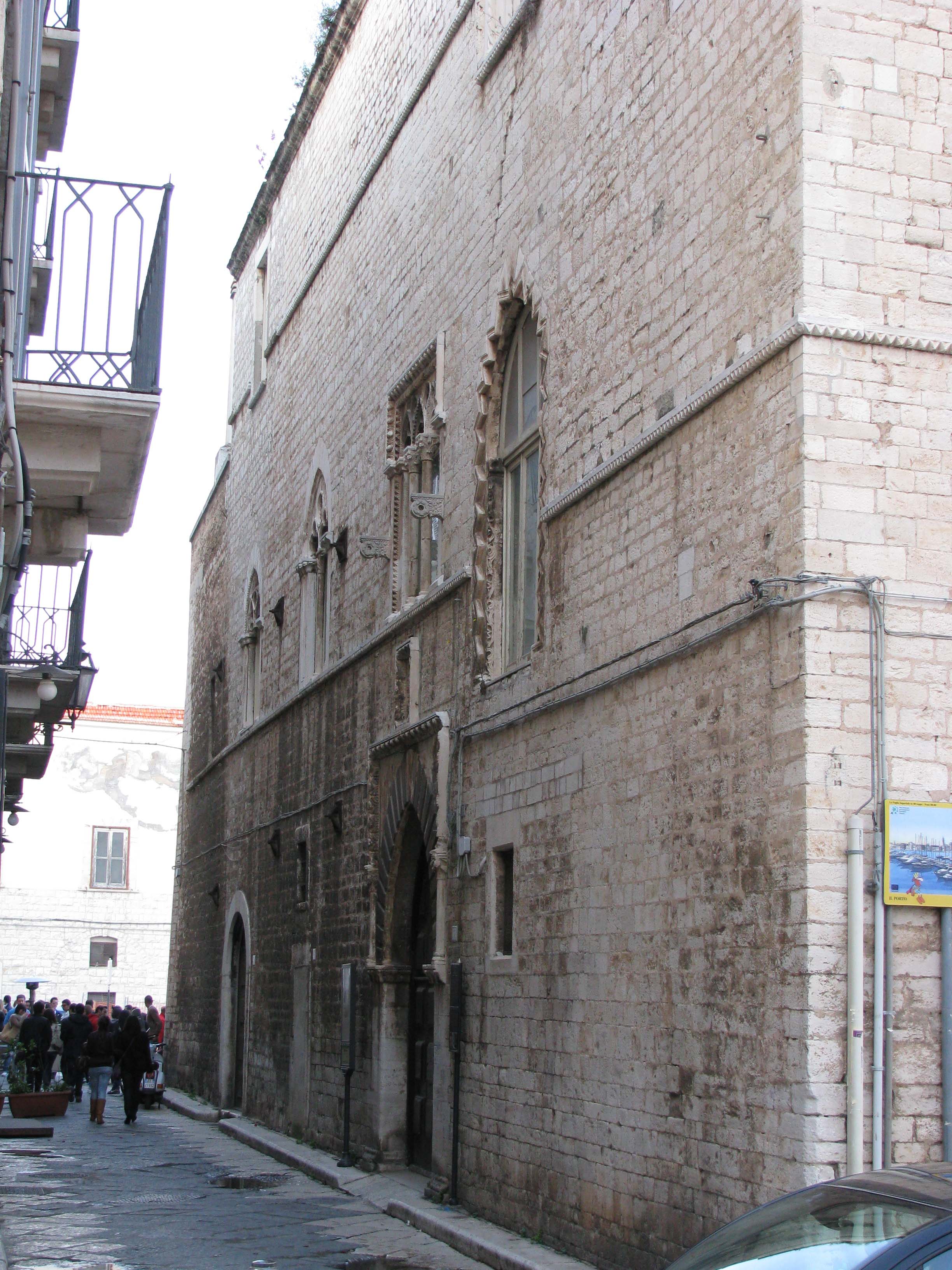 Savinogiusto, Facciata anteriore di Palazzo Caccetta, 2009