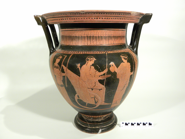 Autore non identificato, Cratere a colonnette, 440 a.C - 430 a.C, ceramica attica a figure rosse,  Museo Archeologico Provinciale "F. Ribezzo", 1600092731
