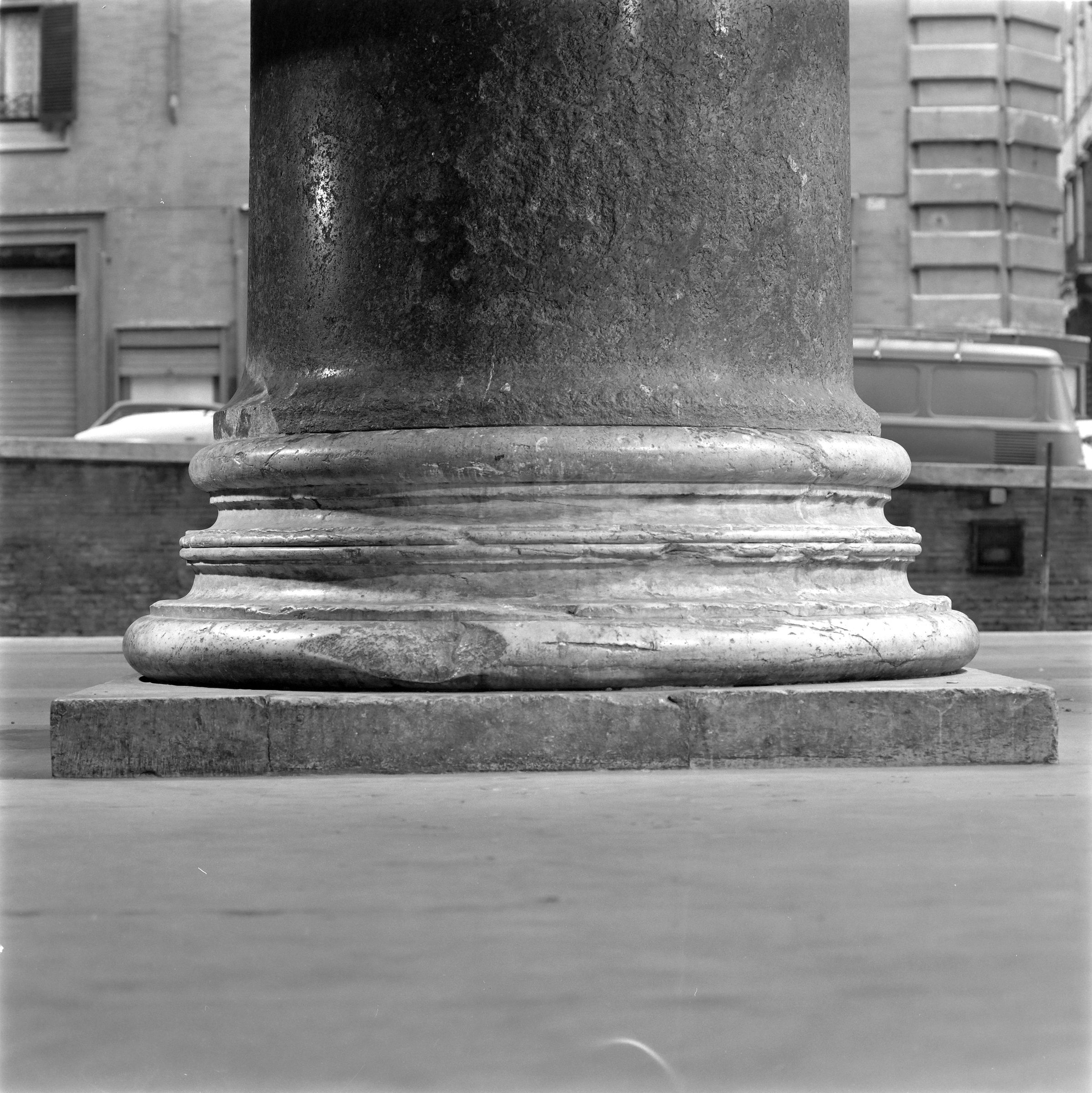Fotografo non identificato, Pantheon,1951-2000, gelatina ai sali d'argento, 6x6 cm, N077963