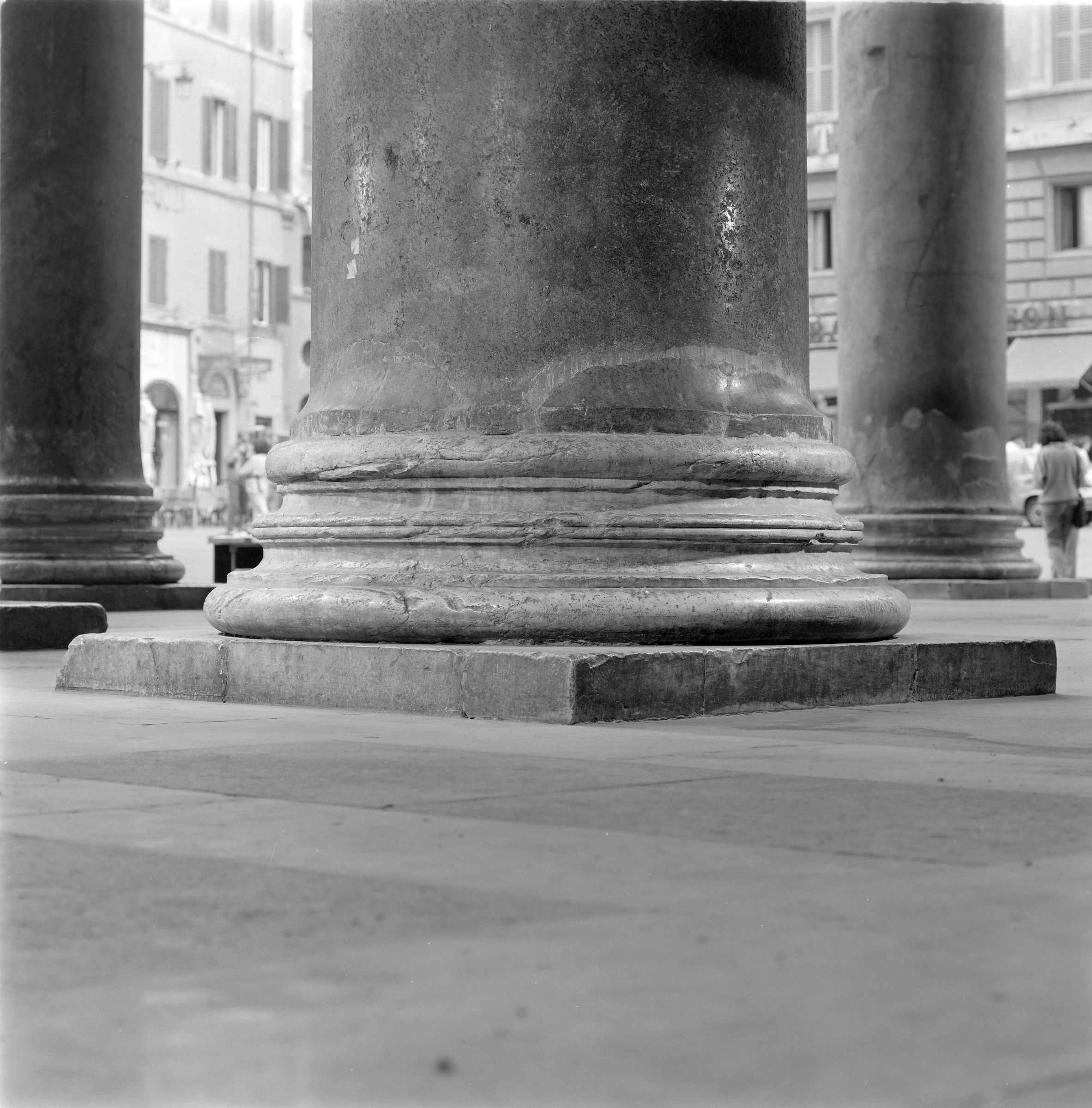 Fotografo non identificato, Pantheon,1951-2000, gelatina ai sali d'argento, 6x6 cm, N077965