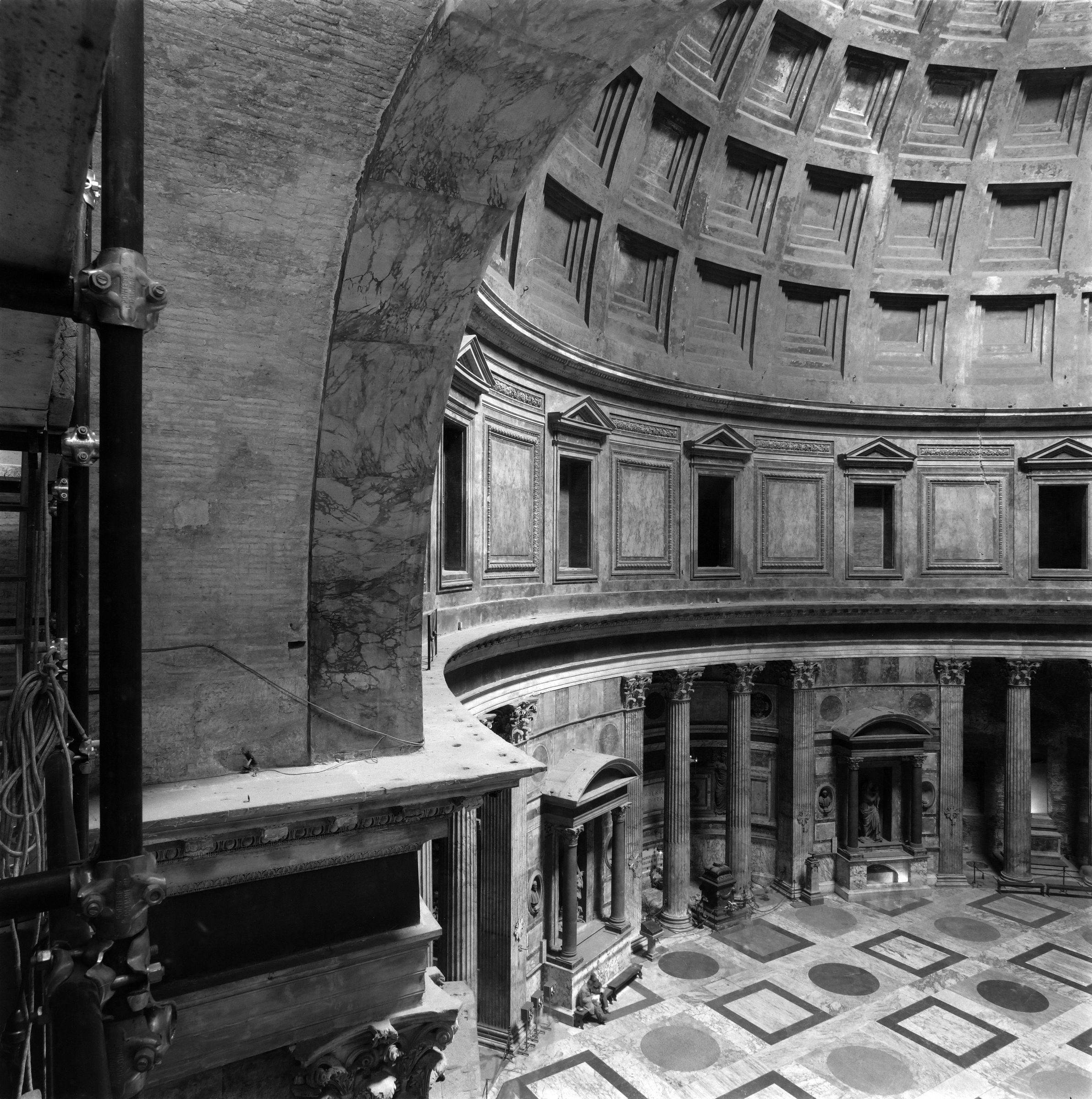 Fotografo non identificato, Pantheon,1951-2000, gelatina ai sali d'argento, 6x6 cm, N078250