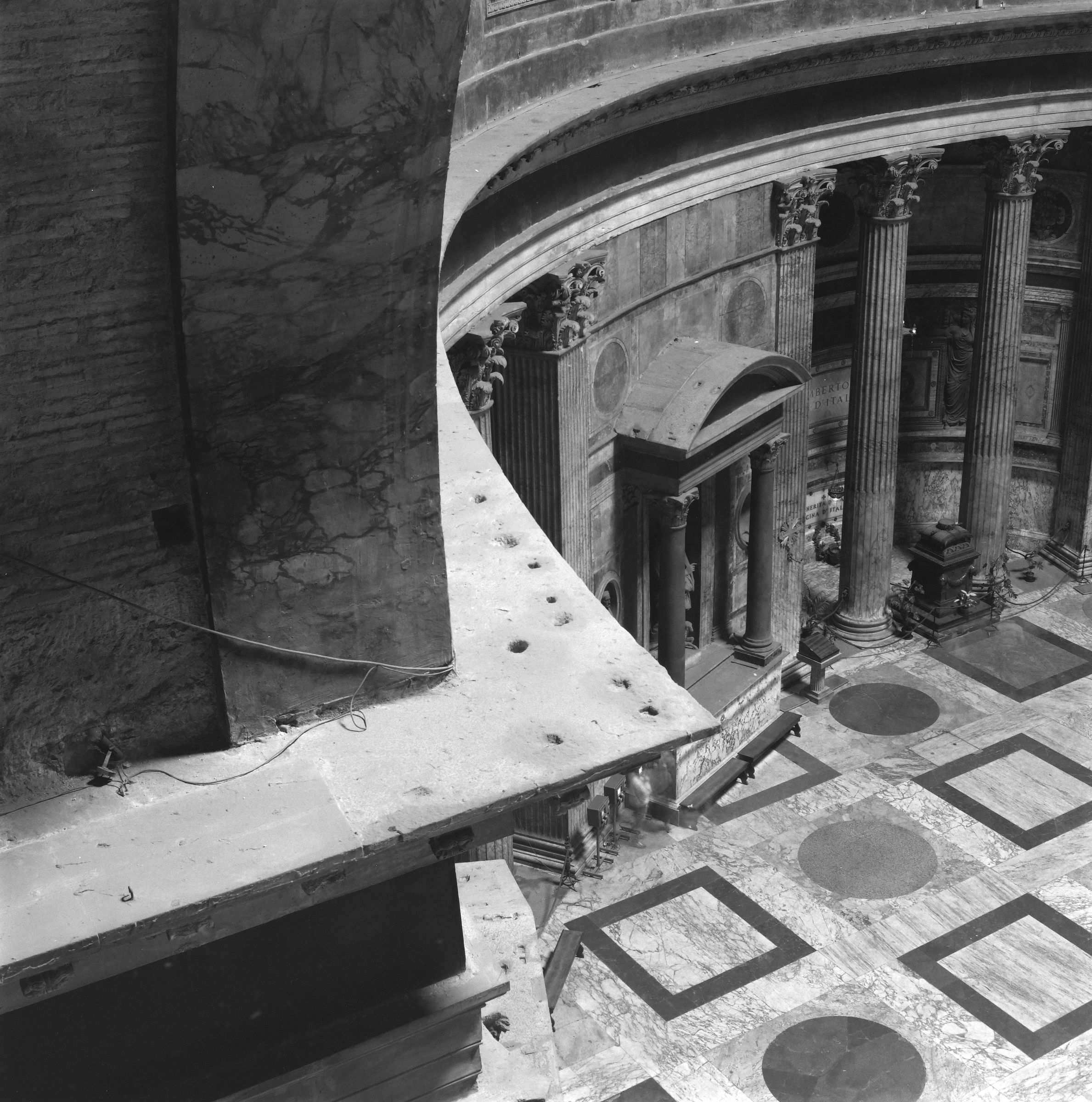 Fotografo non identificato, Pantheon,1951-2000, gelatina ai sali d'argento, 6x6 cm, N078251