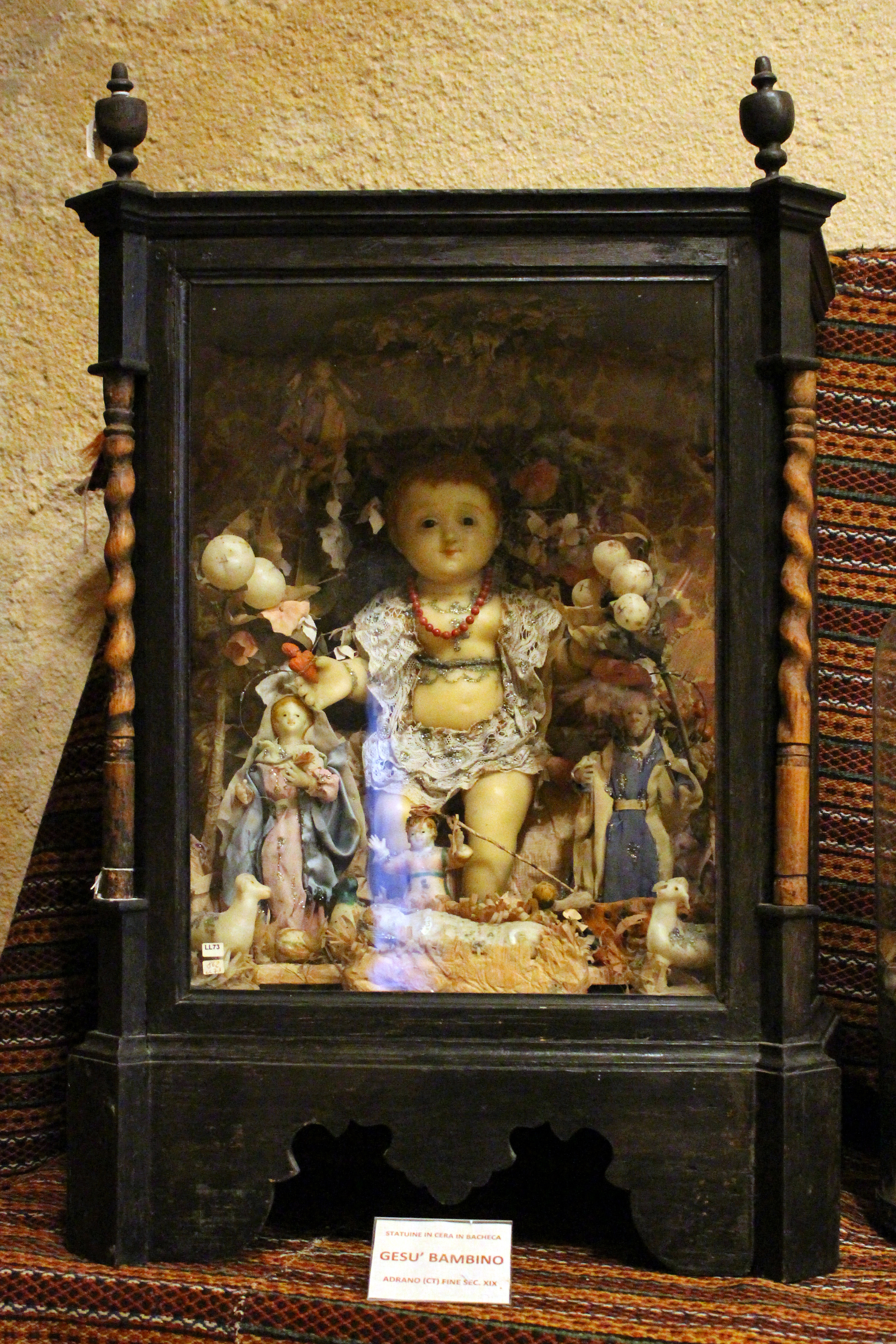 Pedalino, R., Gesù Bambino in teca, cera, fine XIX secolo, 2018, fotografia digitale