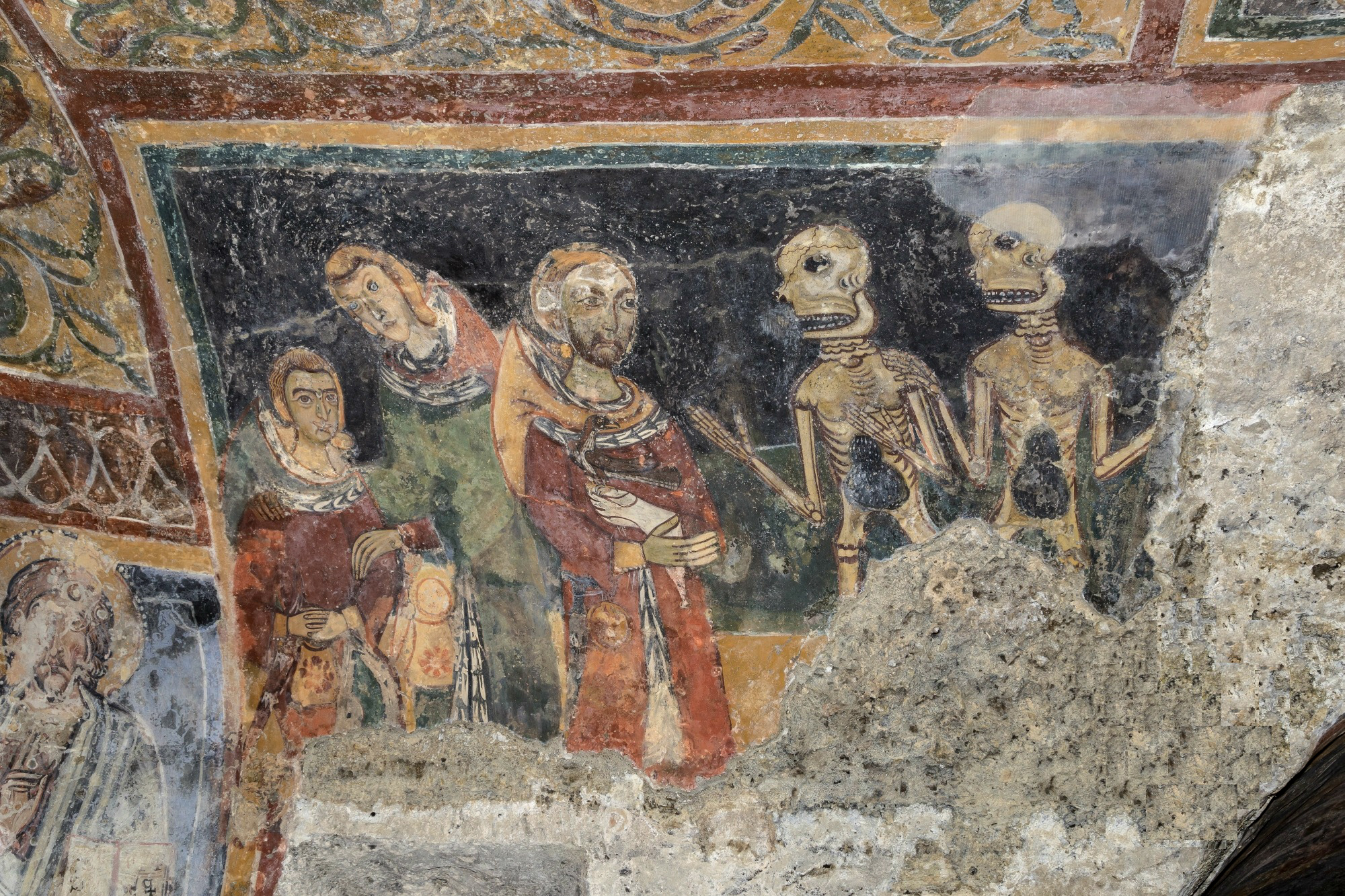 Sconosciuto, Melfi - Incontro tra vivi e morti, Chiesa rupestre di Santa Margherita, fotografia digitale
