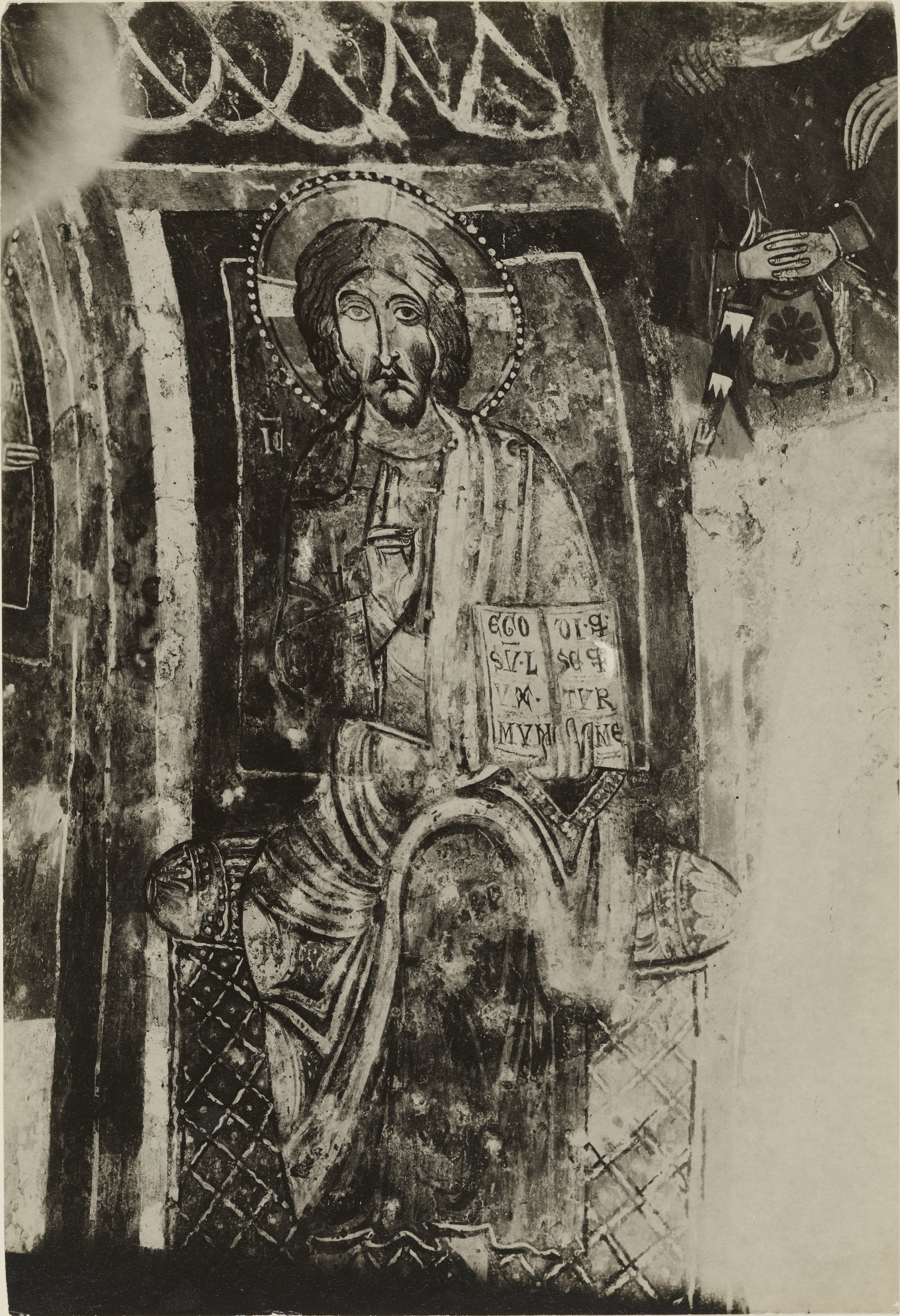 Fotografo non identificato, Melfi - Chiesa rupestre di S. Margherita, Cristo in trono, 1926-1950, gelatina ai sali d'argento, MPI6061799