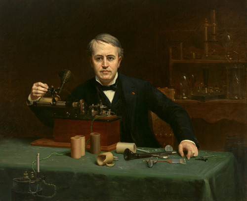 Abraham Archibald Anderson, Thomas Alva Edison con fonografo e cilindri di cera, 1890, olio su tela, 114.3 x 138.7 x 2.5 cm, National Portrait Gallery (Washington, DC)