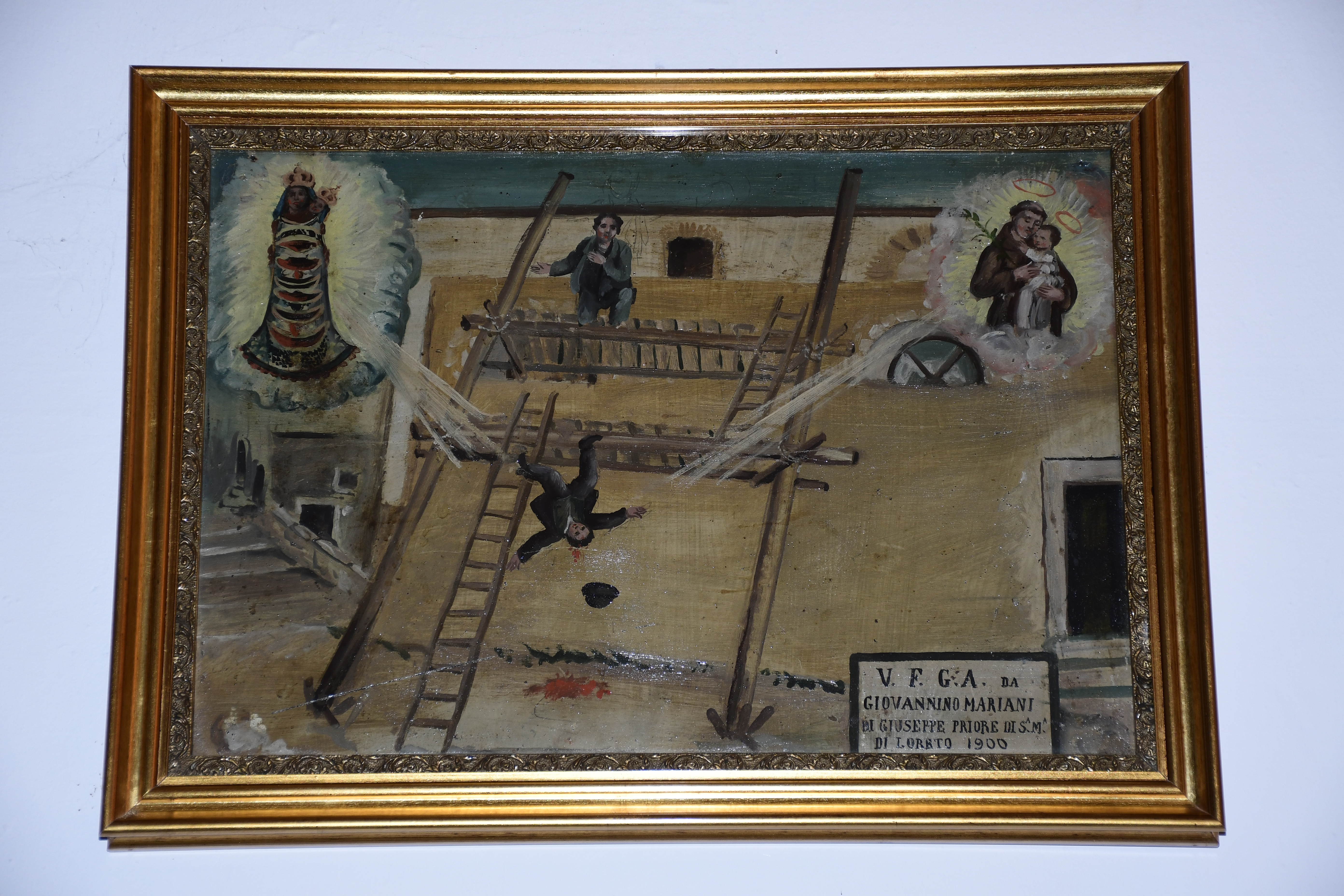 Bianka Myftari, Pacentro – Tavola votiva, Chiesa della Madonna di Loreto, 2024, fotografia digitale