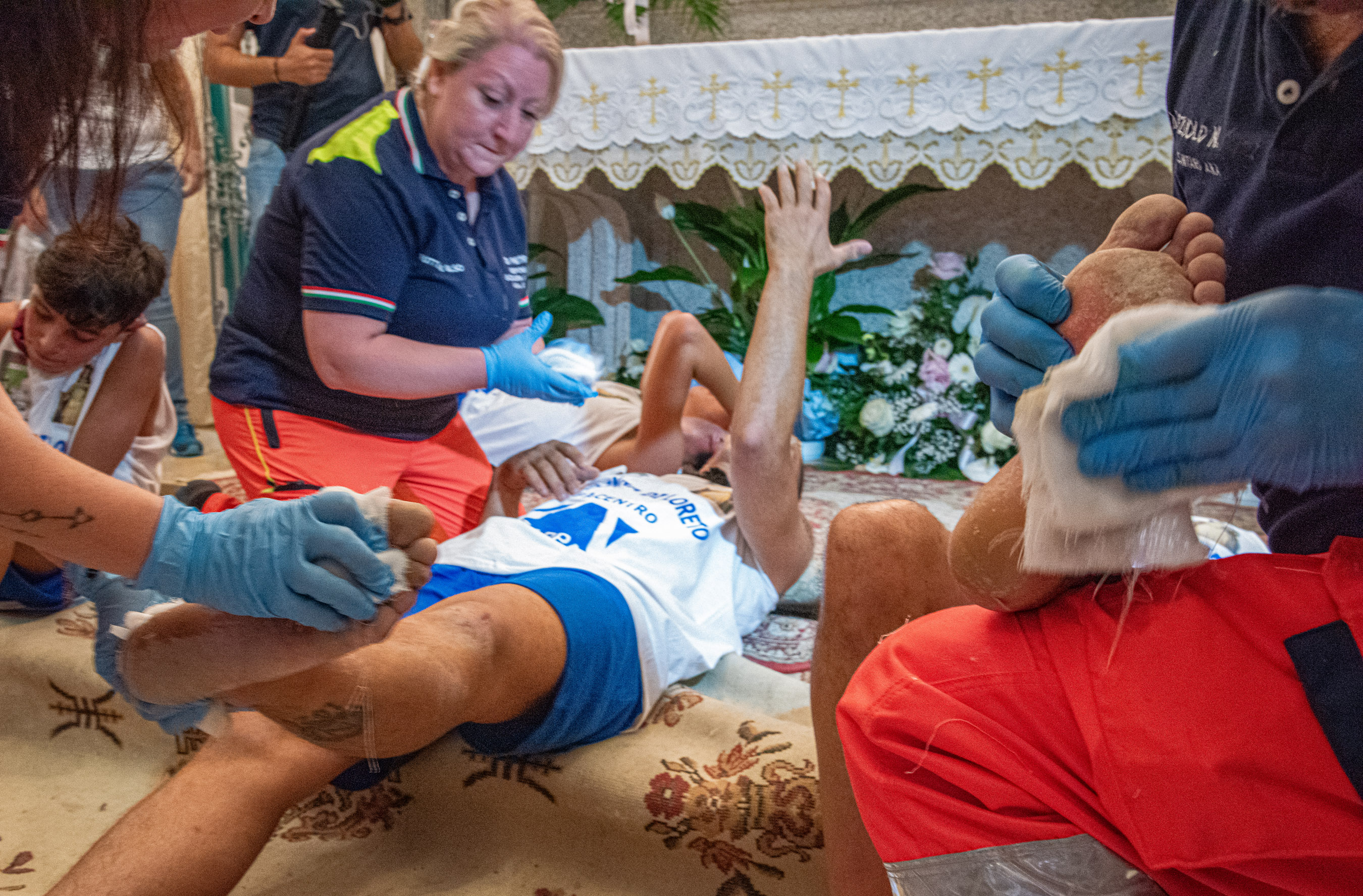 Roberto Monasterio, Pacentro – Cure ai piedi degli Zingari, 2024, fotografia digitale