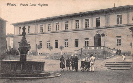 Fotografo non identificato, Viterbo – Piazza Dante Alighieri, 1930
